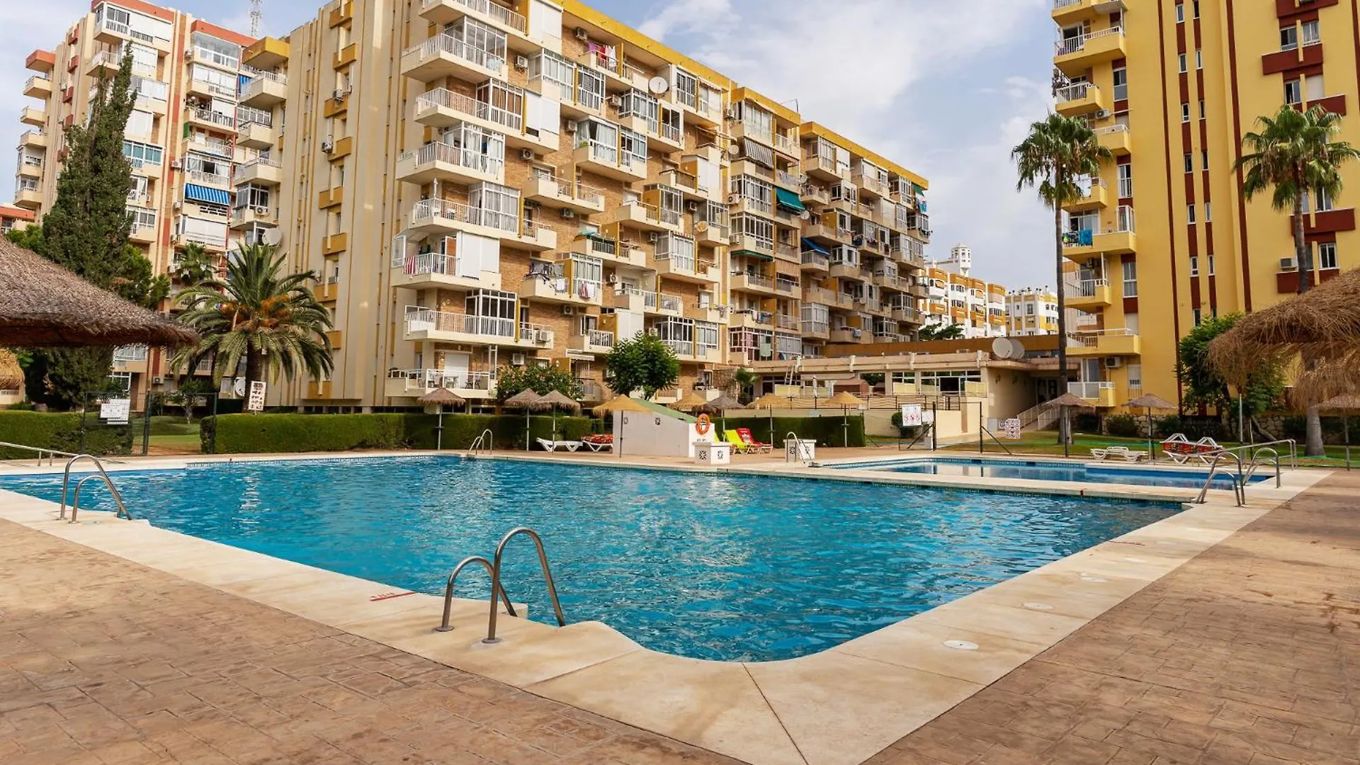 Blonzu Angola Apartment Benalmadena 0*,  Spain