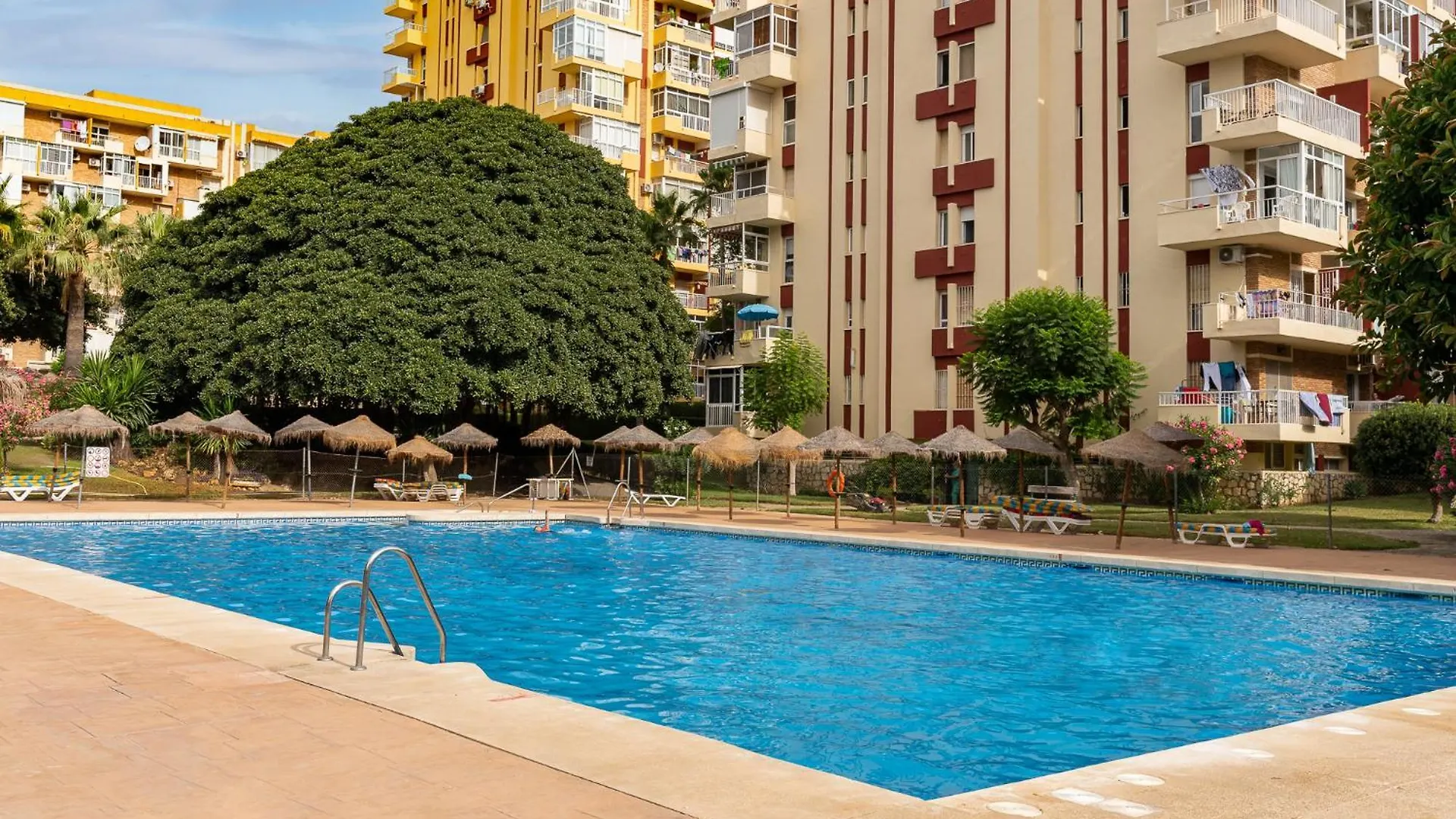 Blonzu Angola Apartment Benalmadena