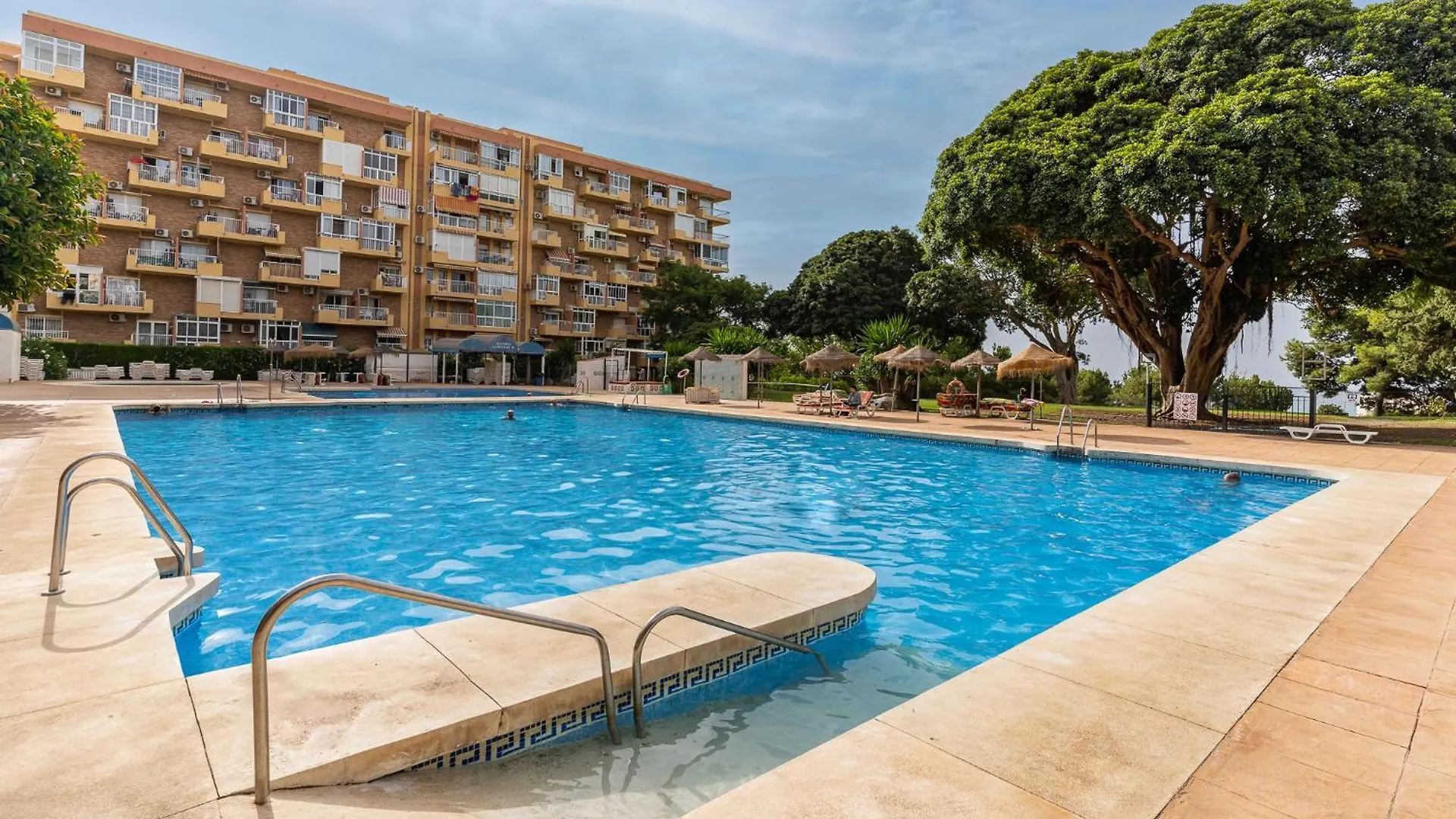 Blonzu Angola Apartment Benalmadena